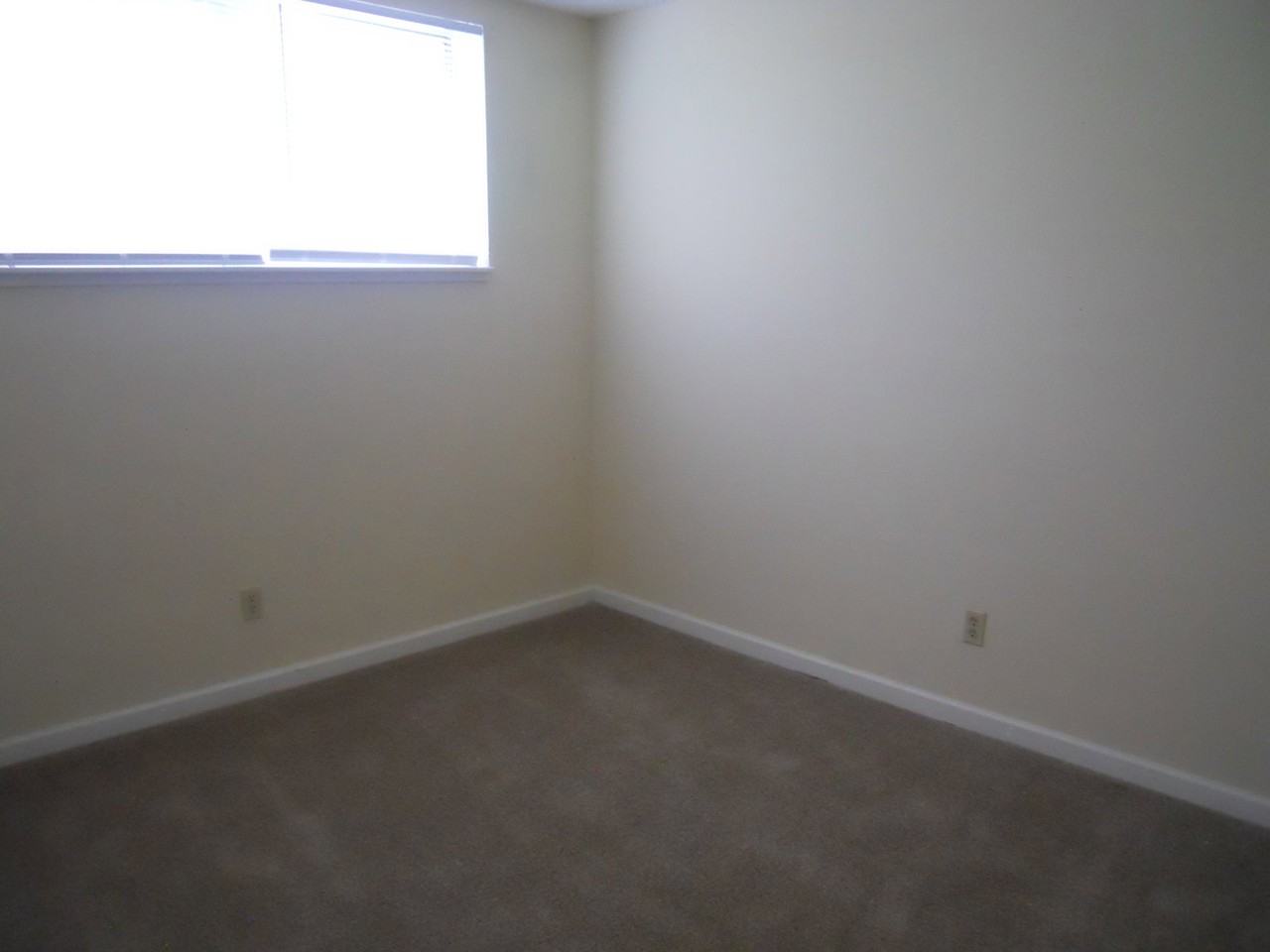 255 N Michigan St #12-75 - Photo 7 of 8