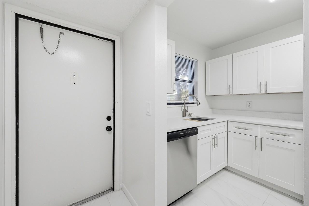 4700 Lucerne Lakes Blvd W #103 - Photo 3 of 35