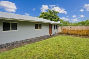 2227 Ne 3rd Ave #2 - Photo 1 of 1