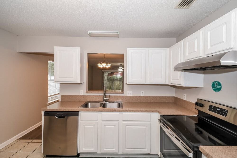 416 S 13th Ter - Photo 7 of 16