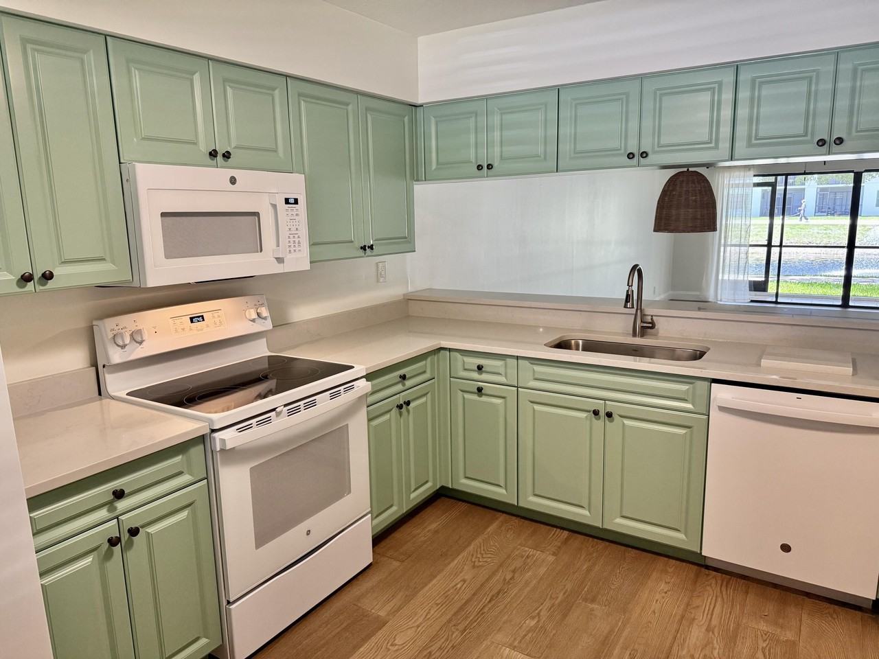 401 Sabal Ridge Cir #401B - Photo 2 of 27