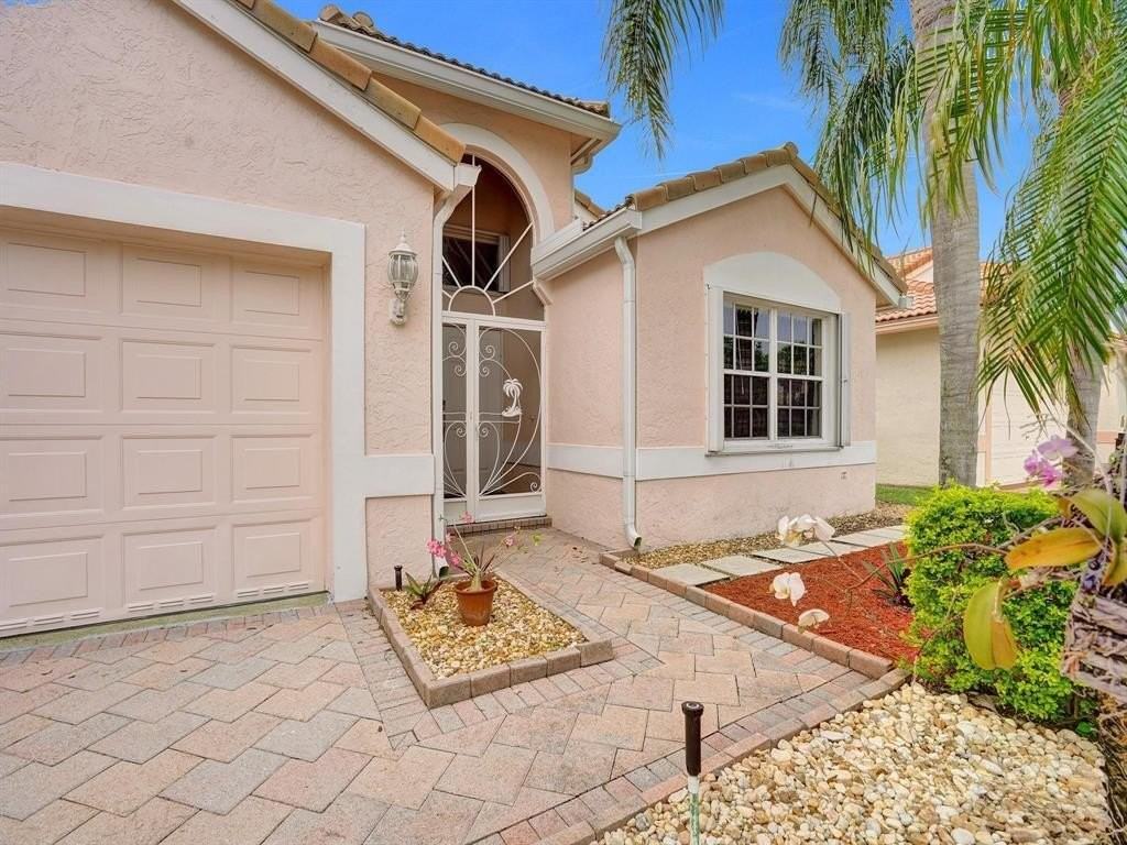 22845 Barrister Dr - Photo 4 of 42