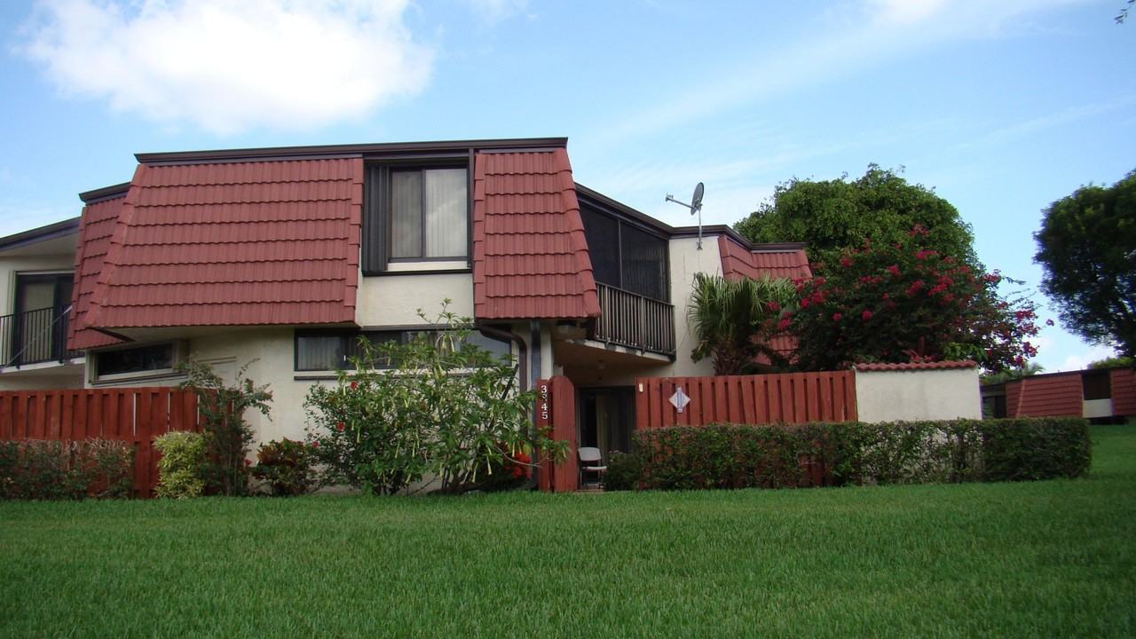 3845 Victoria Dr - Photo 4 of 4