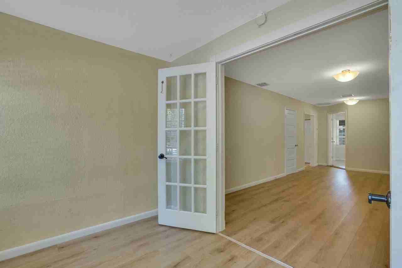 326 Se 1st Ave - Photo 4 of 22