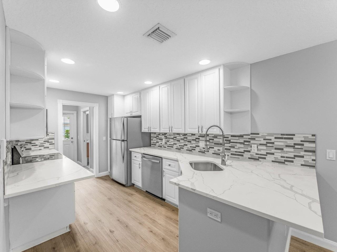 3119 E Community Dr - Photo 2 of 24