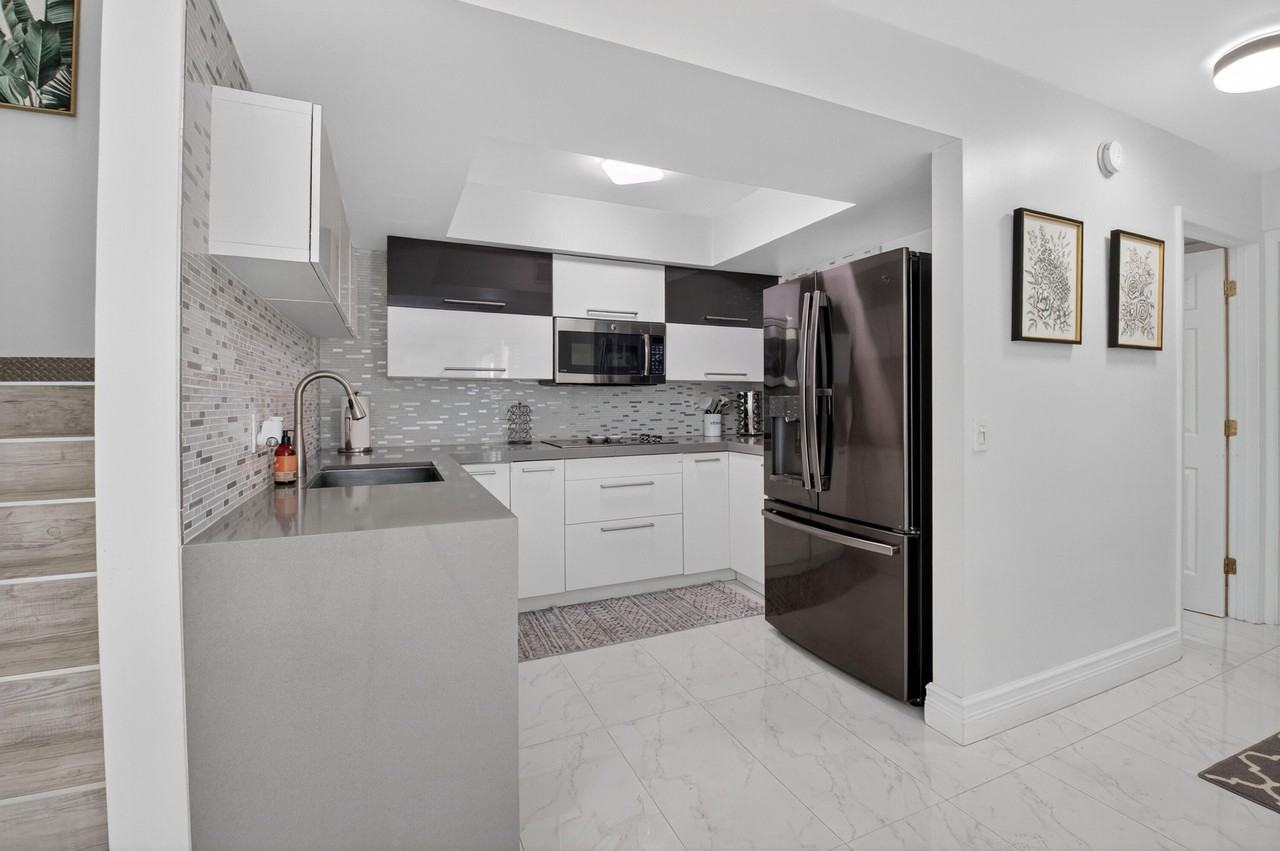 4310 Village Dr #D - Photo 7 of 50