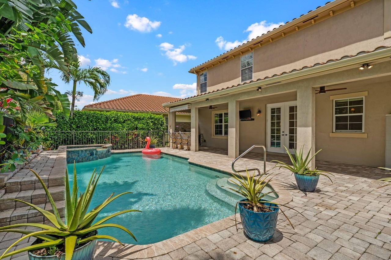 10652 Ivanhoe Ln - Photo 7 of 50