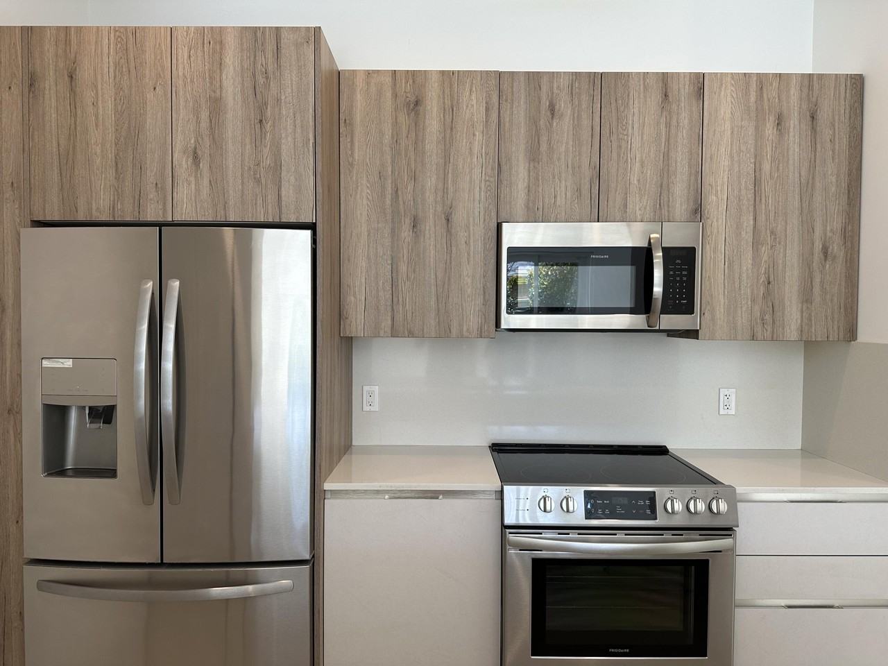 815 Ne 17th Ave #2 - Photo 4 of 27