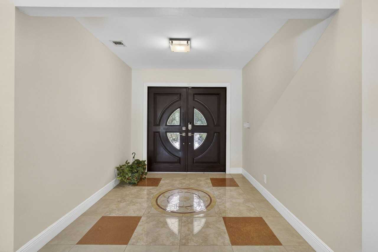 5463 Sea Biscuit Rd - Photo 5 of 44