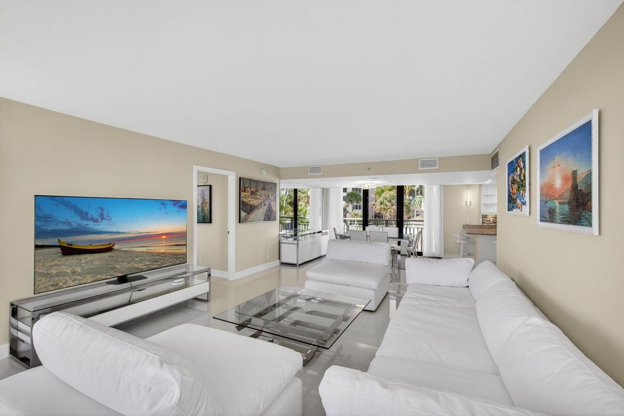 3000 N Ocean Dr #2F - Photo 4 of 50