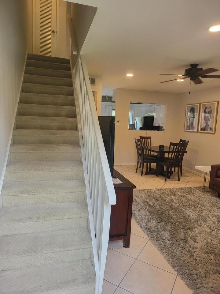 32 Ne 20th Ct #4B - Photo 3 of 23