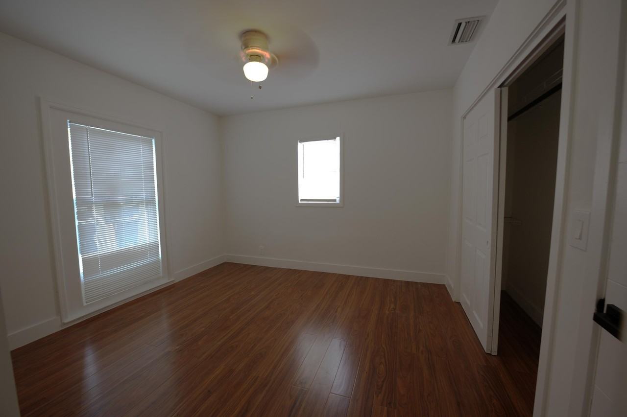 717 N E St - Photo 6 of 29