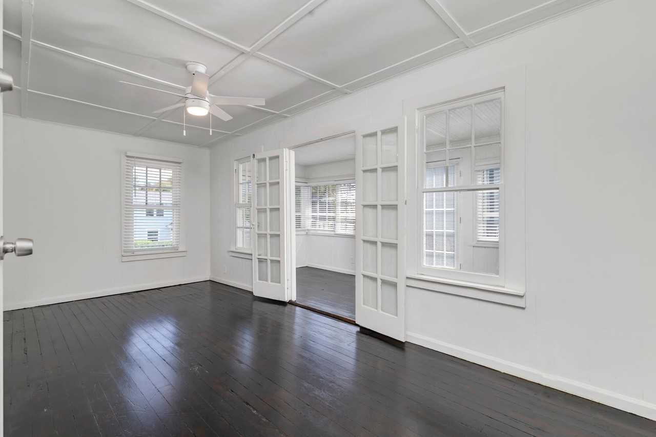 204 Conniston Rd - Photo 3 of 14