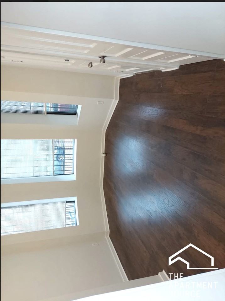 2543 S Saint Louis Ave #1F - Photo 3 of 7