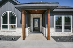 featured image of 2022 Silver Creek Ct