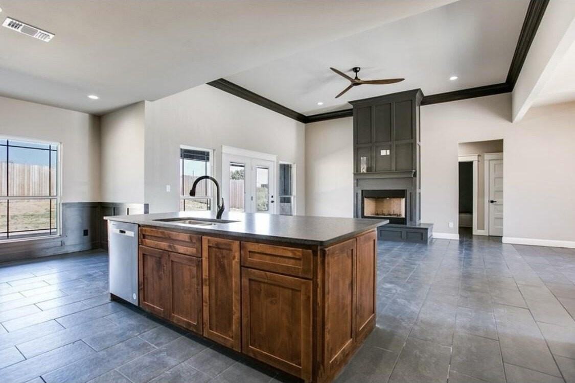 2022 Silver Creek Ct - Photo 5 of 27