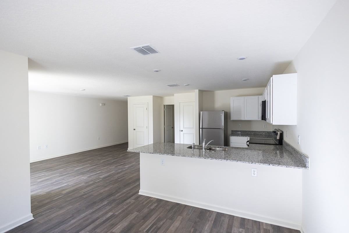 664 Hillview Loop - Photo 6 of 16