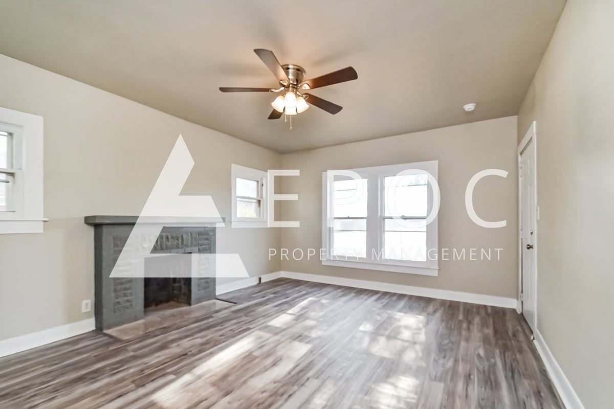 2000 Grant St - Photo 6 of 15