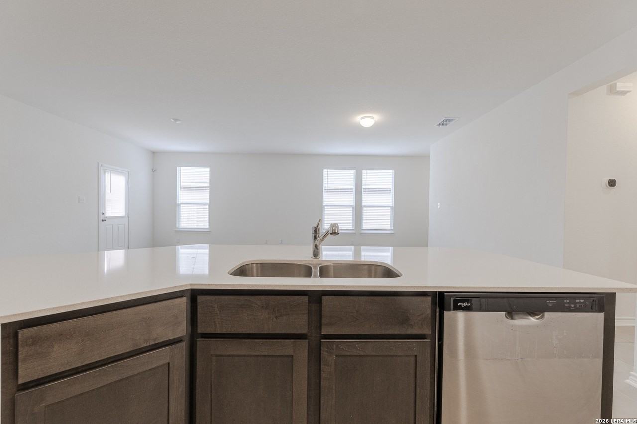 9507 Reinhartz Way - Photo 7 of 21