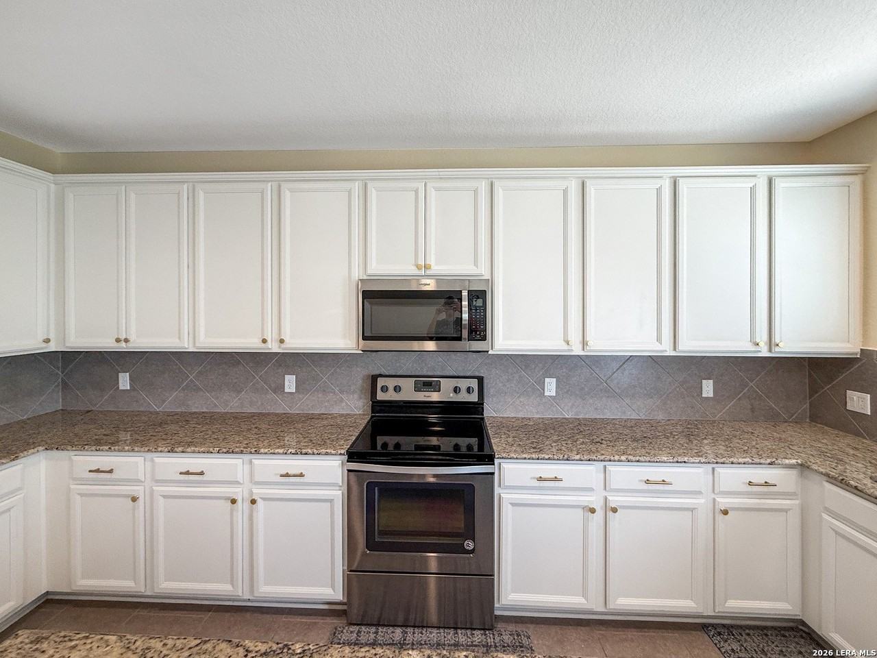 10535 Noble Cyn - Photo 7 of 31