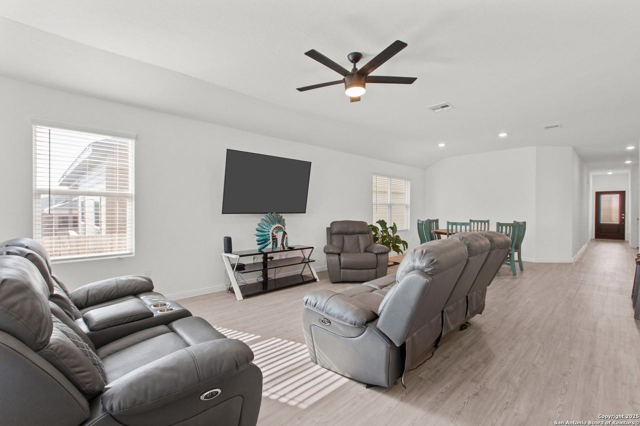 4419 Revetment Way - Photo 6 of 26