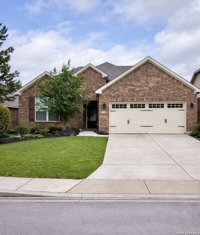 10811 Yaupon Holly - Photo 2 of 23