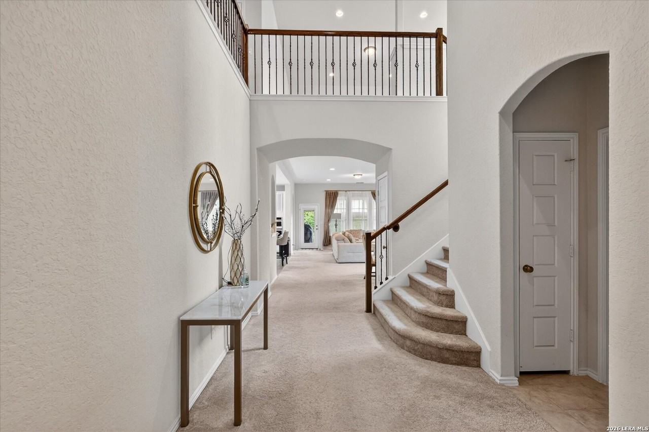 9000 Curling Post - Photo 3 of 28