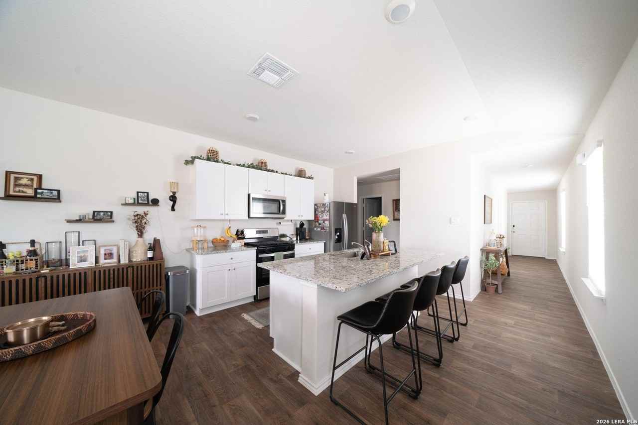 168 Honors St - Photo 5 of 25