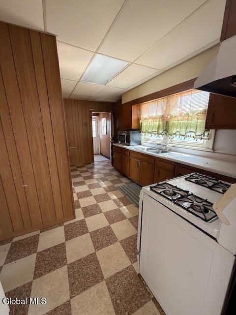 1025 Pleasant St - Photo 5 of 8