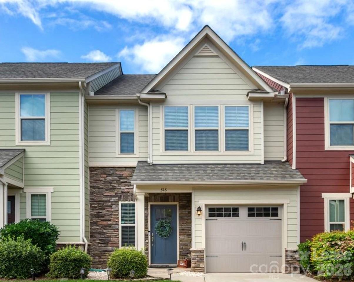318 Willow Wood Ct