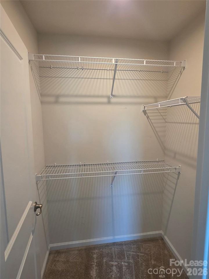 318 Willow Wood Ct - Photo 5 of 18