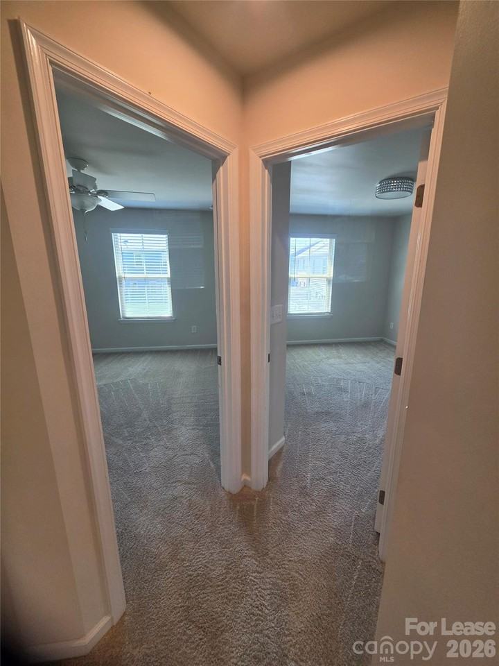 318 Willow Wood Ct - Photo 6 of 18
