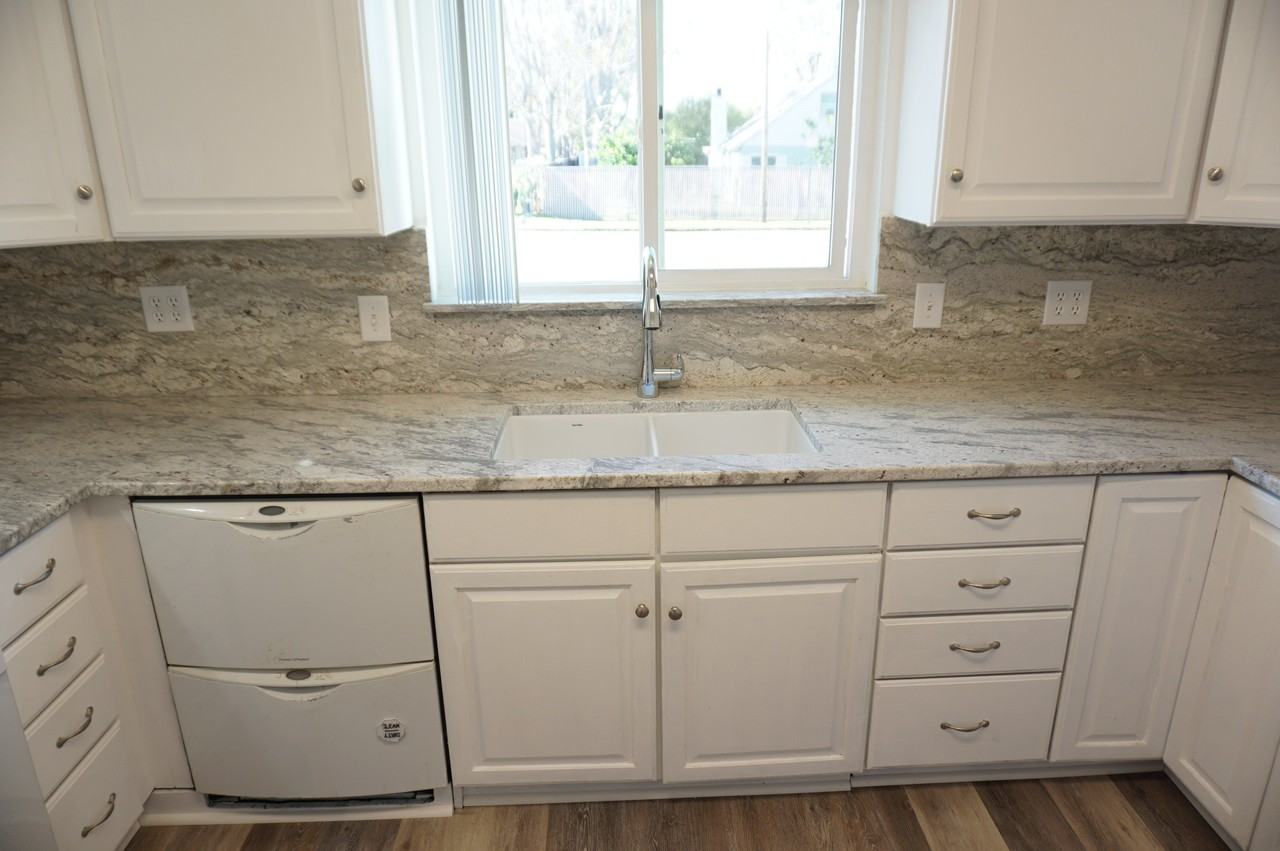 18243 Superior St - Photo 7 of 50