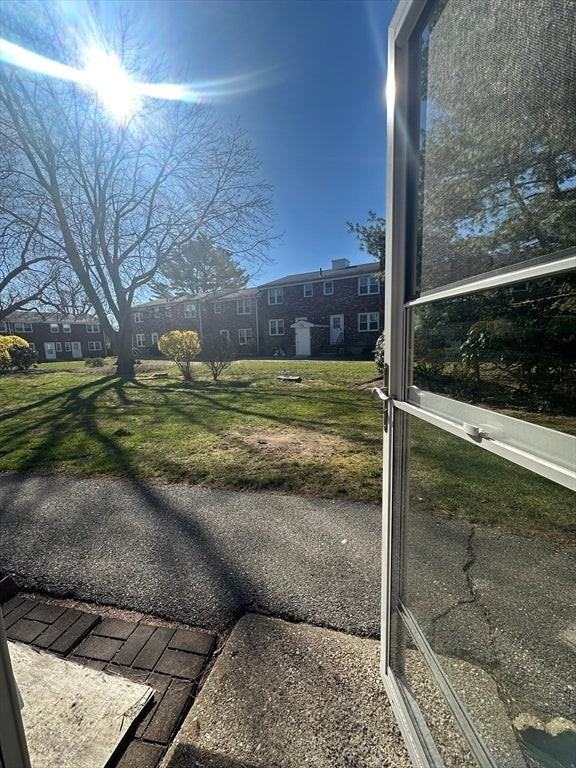42 Tucker Dr - Photo 2 of 12