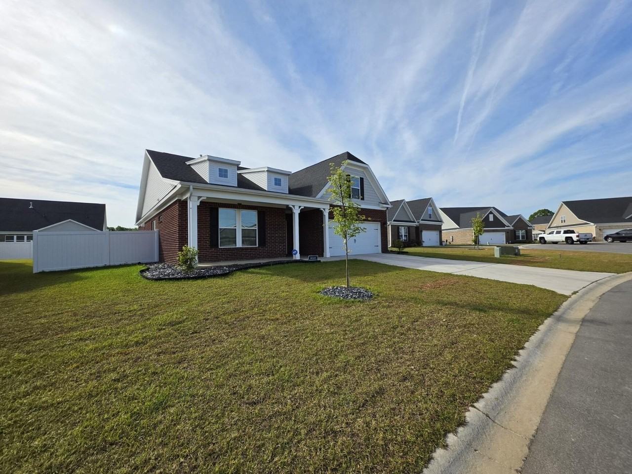 3360 Rustic Dr - Photo 2 of 50