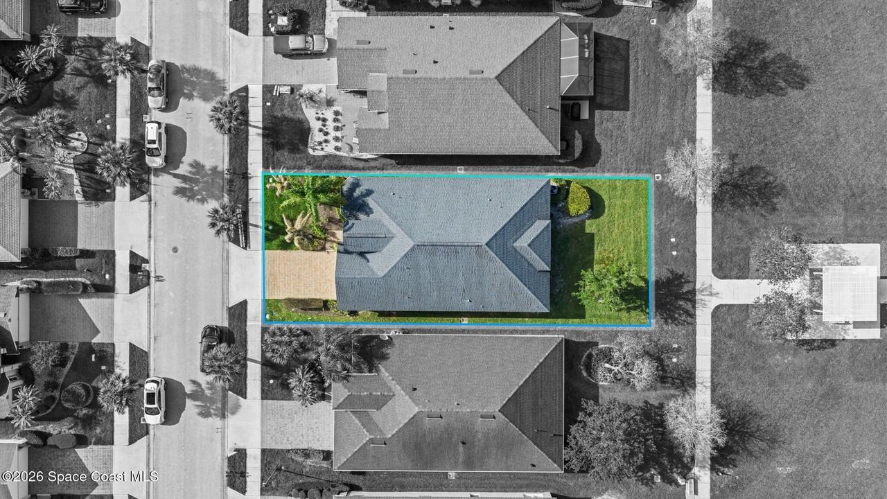 6924 Renshaw Dr - Photo 2 of 33