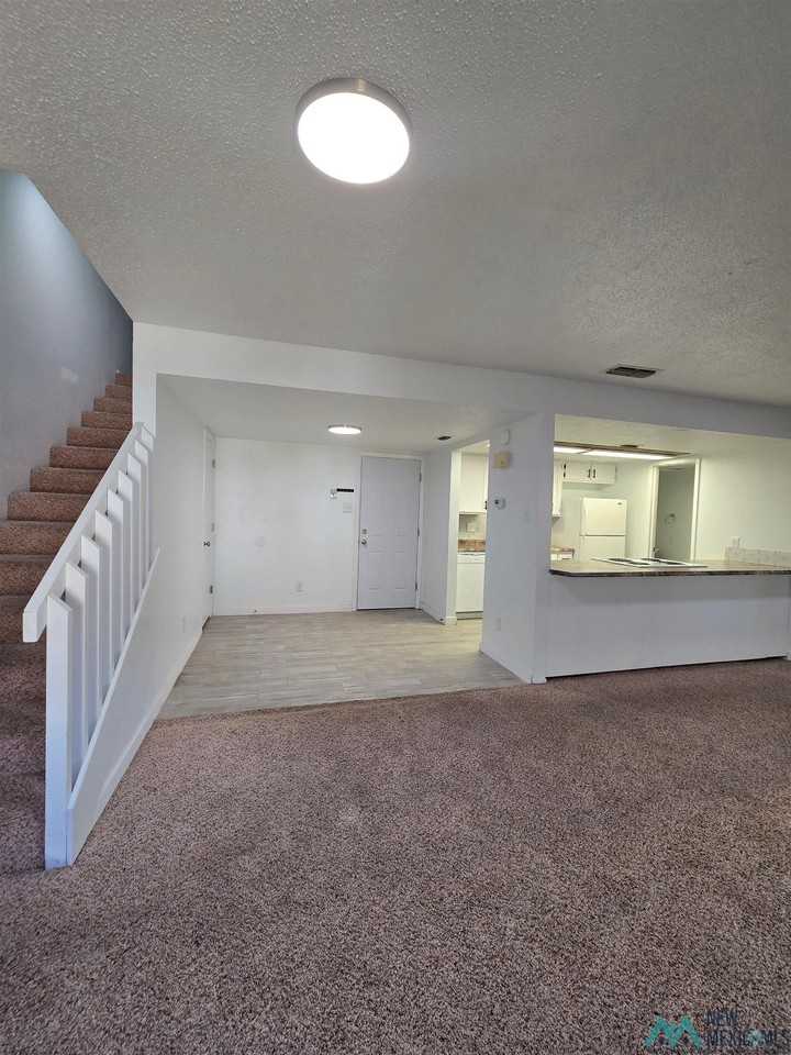 3520 Adenmor Ct Apt C - Photo 2 of 13