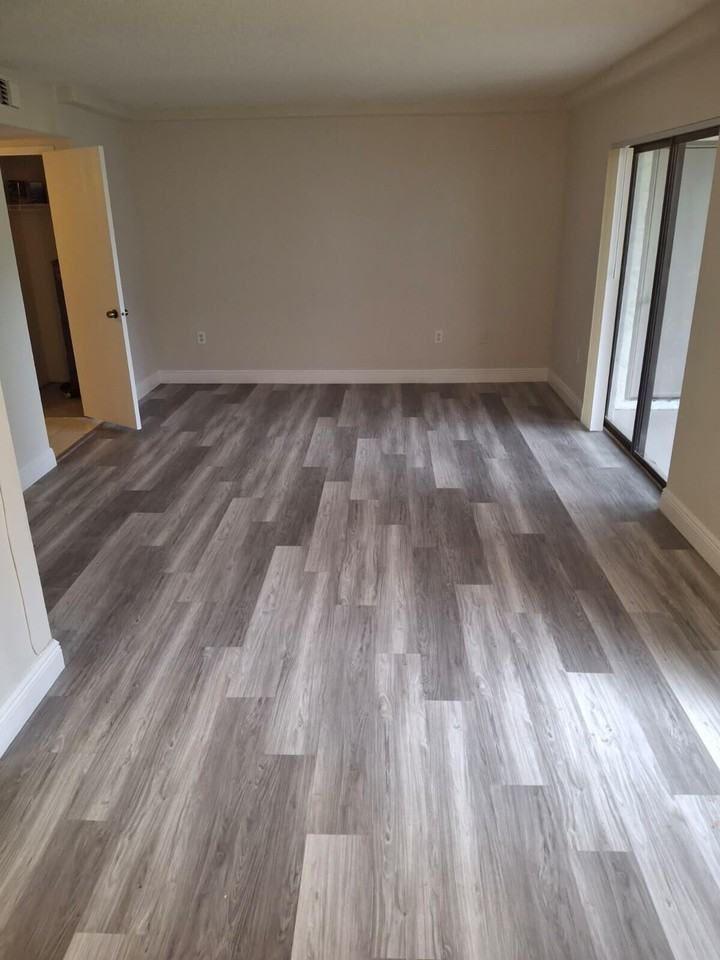 3222 Coral Lake Ln - Photo 4 of 18