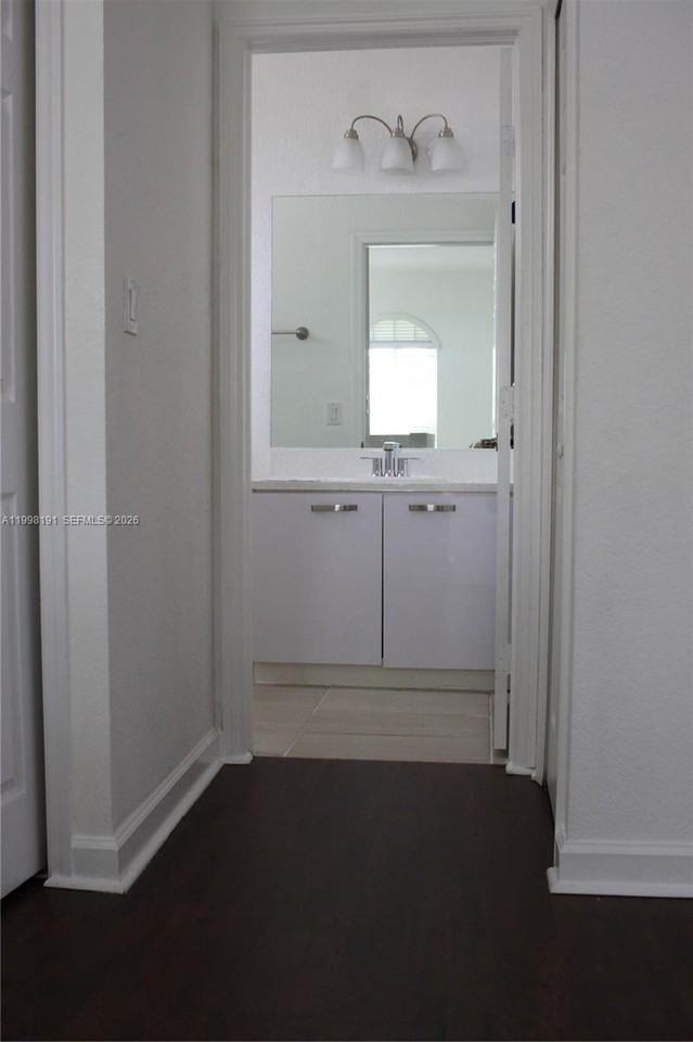 11675 Nw 78th Ln ##0 - Photo 7 of 12