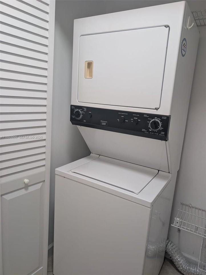 8435 Rednock Lane #8435 - Photo 4 of 26