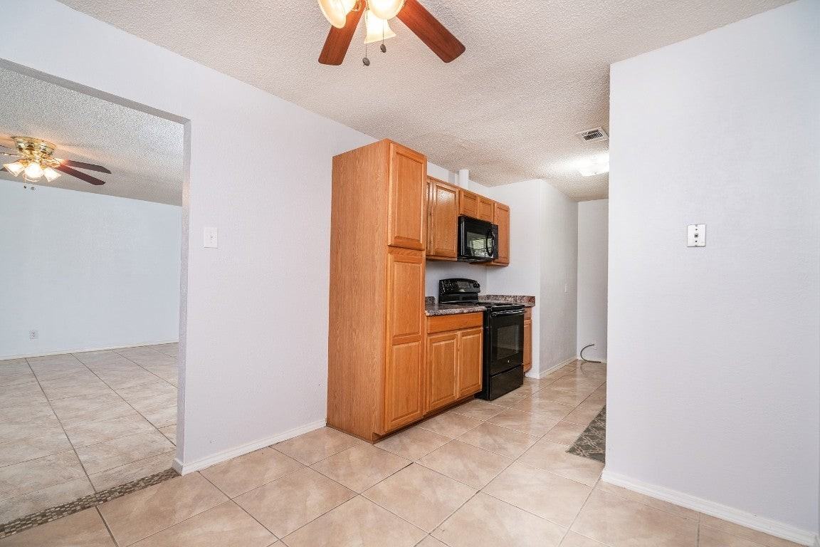 3409 Herbert Dr - Photo 5 of 17