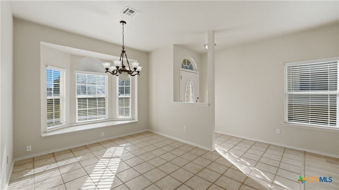 821 Benning - Photo 5 of 37