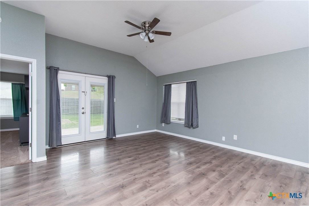 2001 Matt Dr - Photo 2 of 21