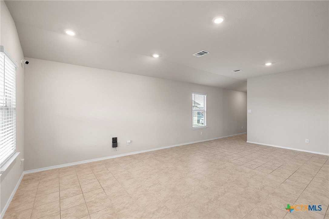 5102 Karen Green Dr - Photo 7 of 28