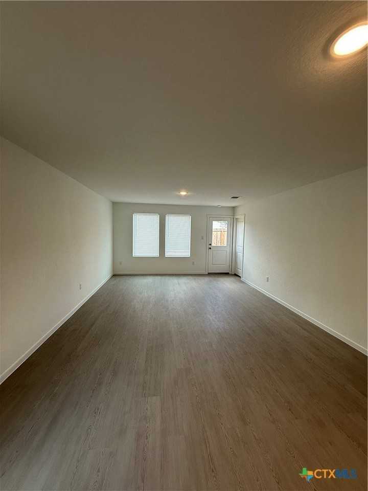 315 Moscato Rd - Photo 4 of 16