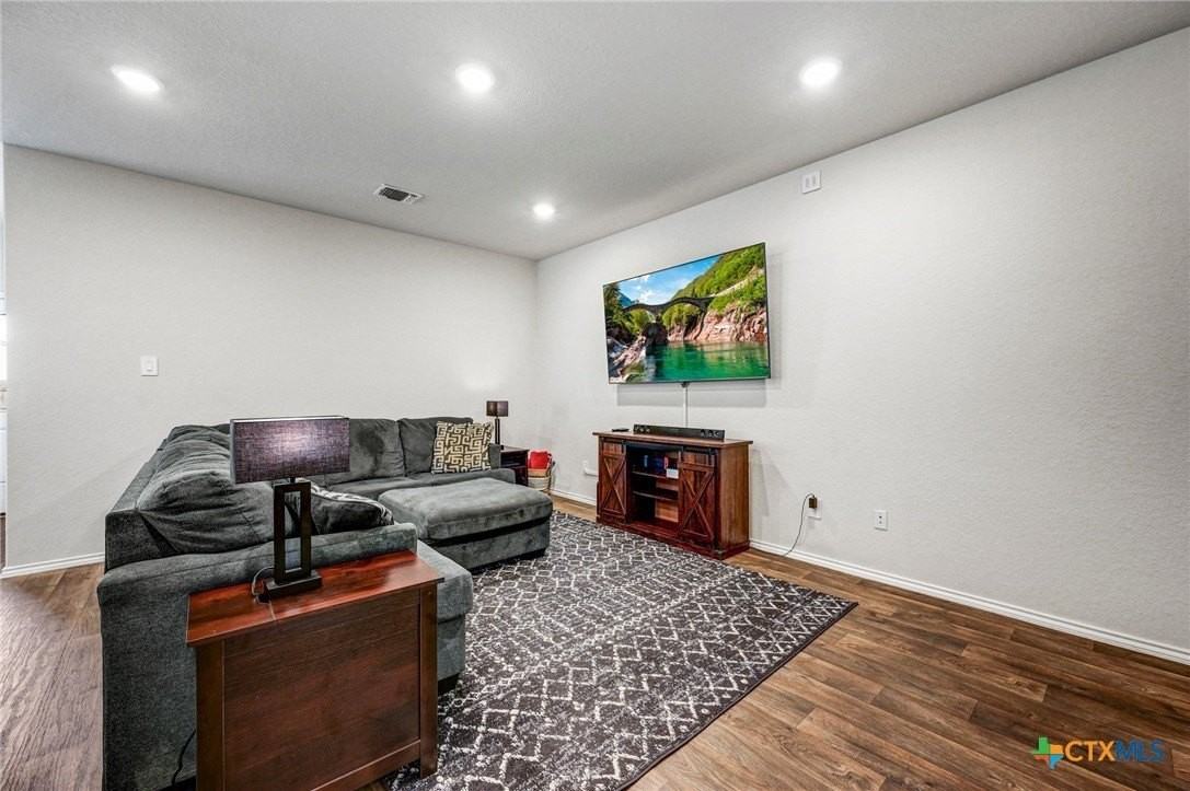 849 Gerardia Ct - Photo 5 of 29