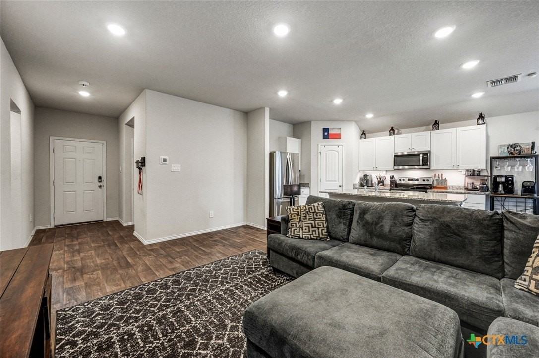 849 Gerardia Ct - Photo 7 of 29