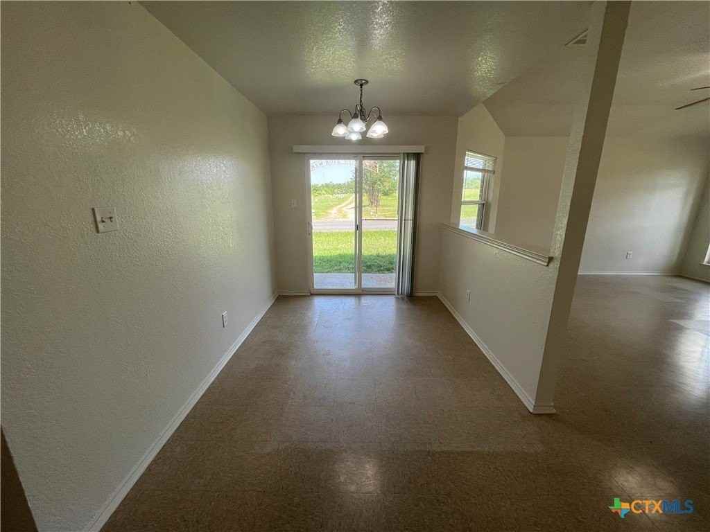 503 E Union - Photo 5 of 18