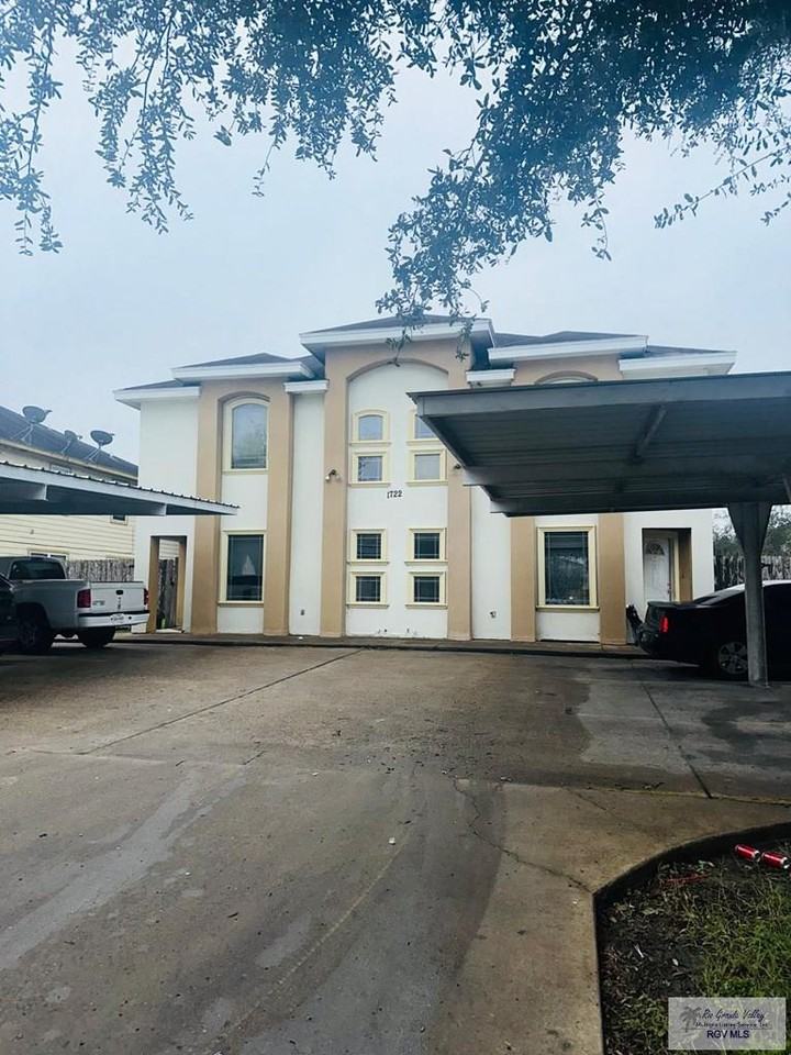 1722 Stone Dr Apt 2 - Photo 2 of 13