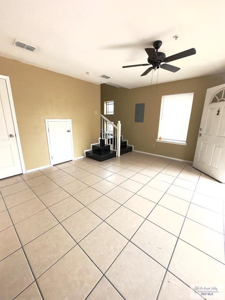 1722 Stone Dr Apt 2 - Photo 5 of 13